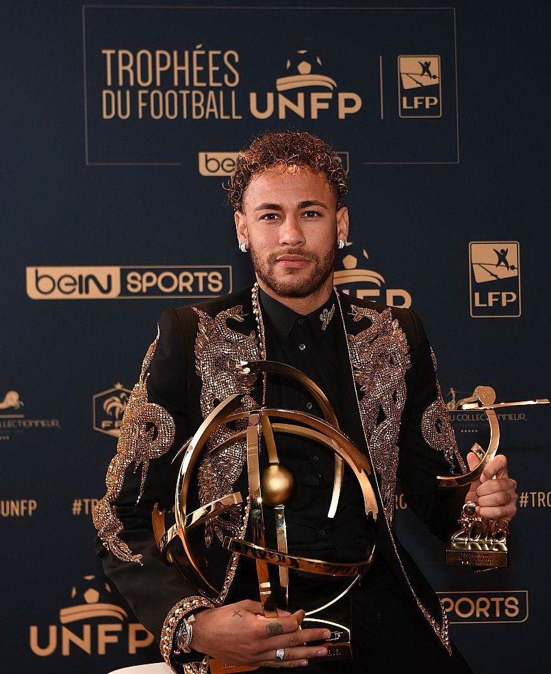 在高强度比 在高强度比