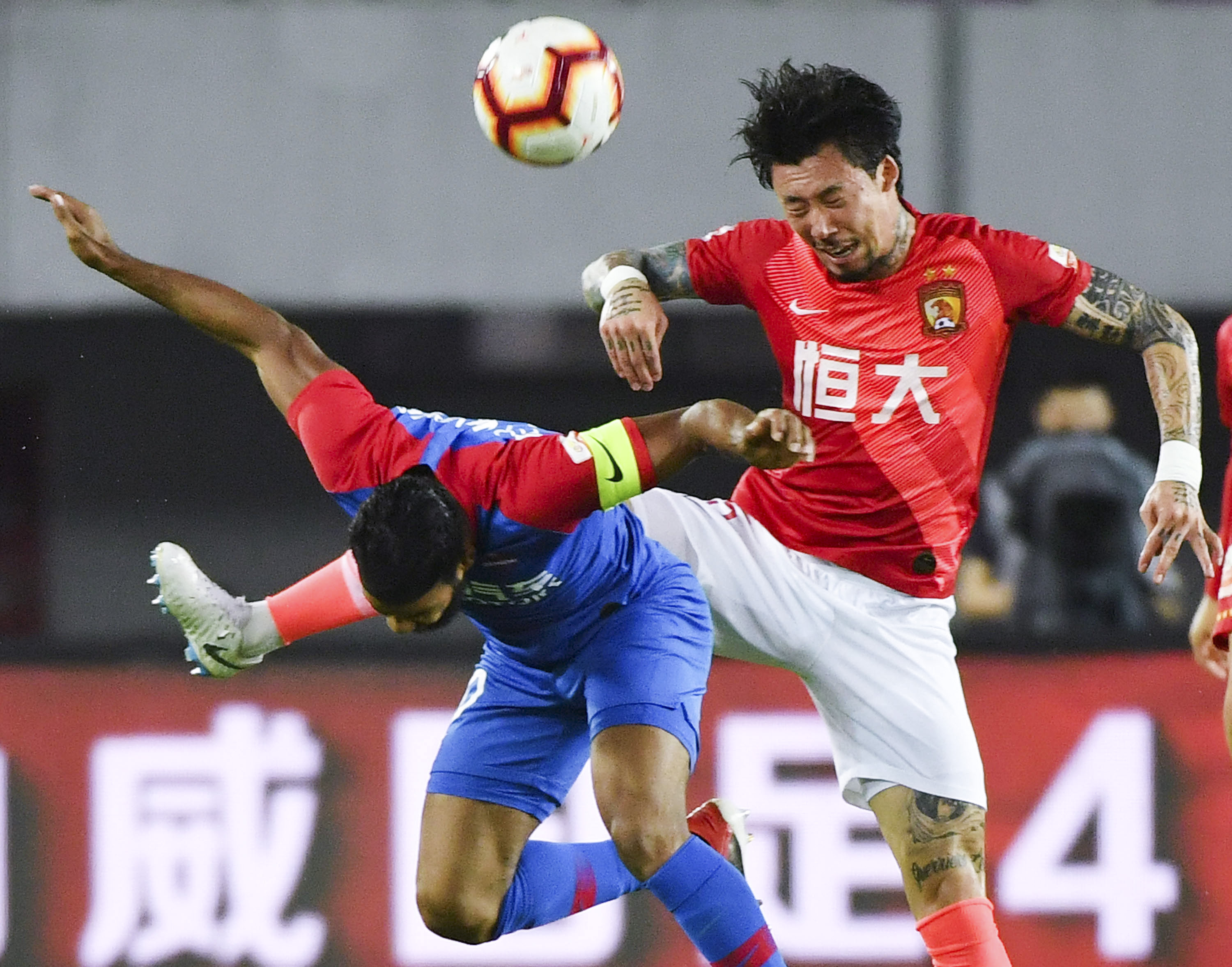 苦等两月 苦等两月